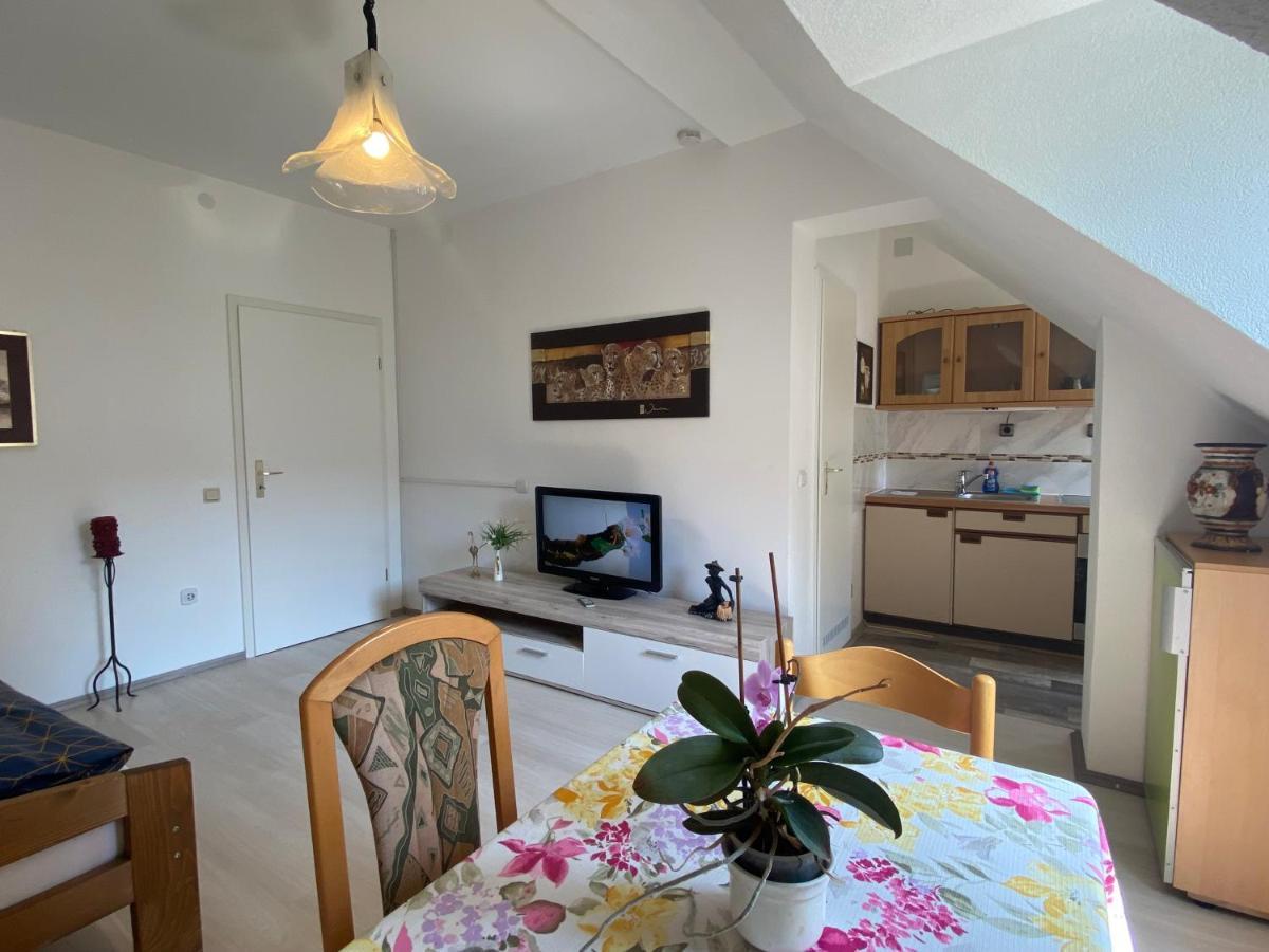 Gelsenkirchen Sonnenschein Apartamento Exterior foto